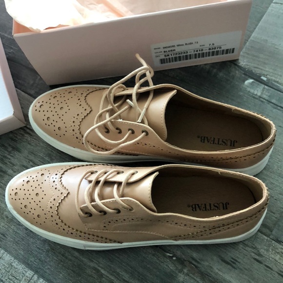 New Blush Oxford Sneakers - Picture 4 of 6